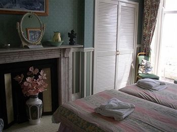 مبيت وإفطار ويموث A Maiden Rest المظهر الخارجي الصورة
